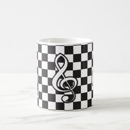 Modern zwart-wit Treble Clef op checkboard Koffiemok (Center)