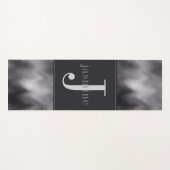 Modern zwart-wit wervelmonogram yogamat (Voorkant (horizontaal))