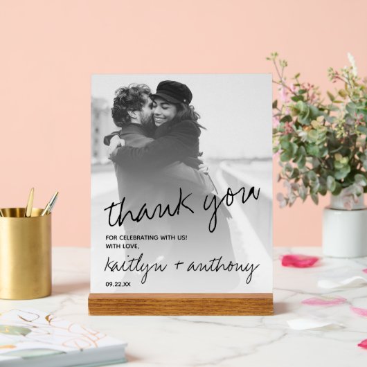 Modern zwart-witscript minimalistisch huwelijk acryl bord (Huwelijk)