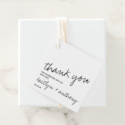 Modern zwart-witscript minimalistisch huwelijk bedankjes labels (In situ)
