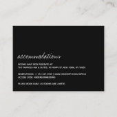 Modern zwart-witscript minimalistisch huwelijk informatiekaartje (Voorkant)