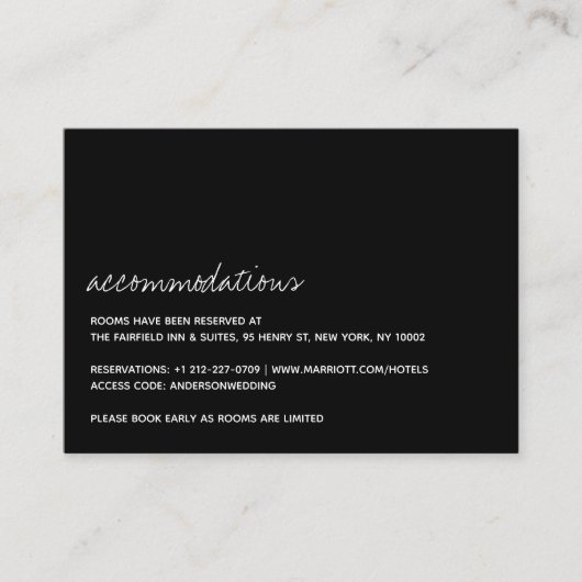 Modern zwart-witscript minimalistisch huwelijk informatiekaartje (Voorkant)