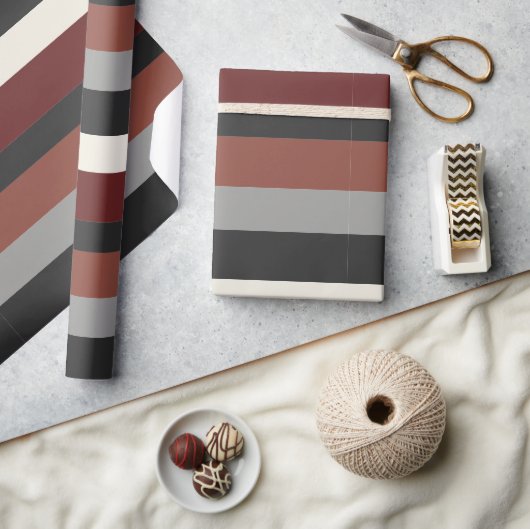 Moderna Linear | IJzererts & Robijnleisteen Cadeaupapier (Crafts)