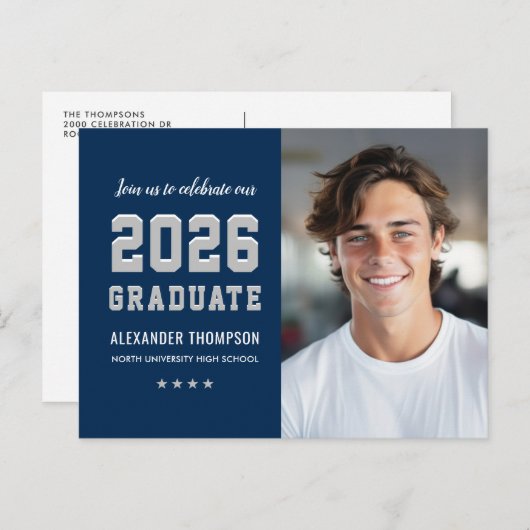 Moderne 2023 afgestudeerde Navy Gray Foto Afstuder Uitnodiging Briefkaart (Voorkant / Achterkant)