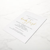 Moderne 21e verjaardag Modern script wit Echt Folie Uitnodiging (Gedraaid)