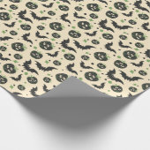 Moderne 3-ogige pompoen en vleermuizen Halloween Cadeaupapier (Hoek)