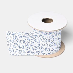 Moderne 45e verjaardag nummer patroon blauw/wit satijnen lint
