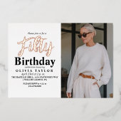 Moderne 50e verjaardag Wit Zwart Foto Vijftig Folie Uitnodiging (Voorkant)