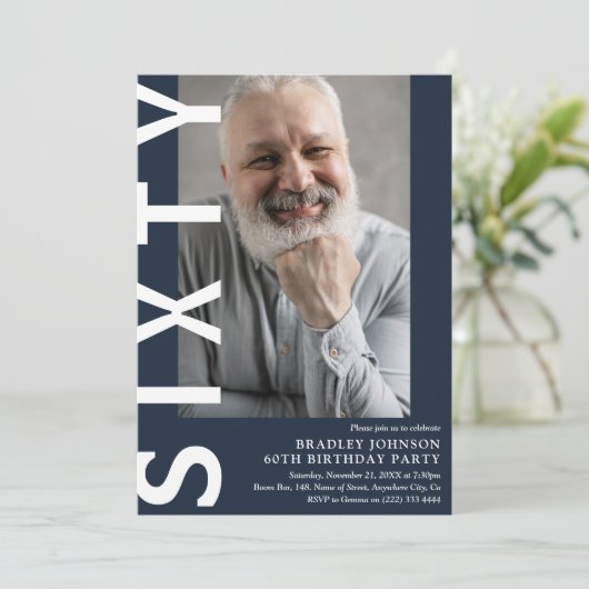 Moderne 60e verjaardag Foto 60e verjaardag Uitnodi Kaart (Staand voorkant)