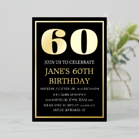 Moderne 60e verjaardag Zwarte Gold Foil QR-code Folie Uitnodiging (Staand Voorkant)