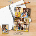 Moderne 7 fotocollage gepersonaliseerde planner<br><div class="desc">Creëer uw eigen gepersonaliseerde planner met behulp van deze eenvoudig te uploaden foto collage sjabloon met 6 afbeeldingen op de voorkant met uw aangepaste tekst (weergegeven met naam en jaar) in uw keuze van lettertype stijl en kleur en een full-size foto op de achterkant. Kies je achtergrondkleur (in het wit...</div>