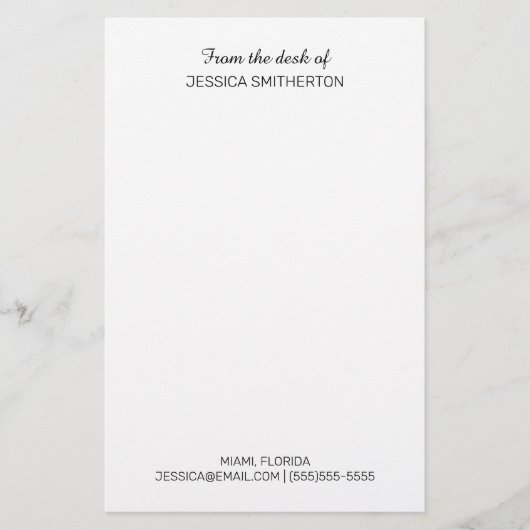 Moderne aangepaste briefpapier met naam en contact (Voorkant)