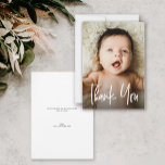 Moderne aangepaste foto kleine notitie Baby shower Bedankkaart<br><div class="desc">Spreek je dankbaarheid uit met de Modern Custom Photo Small Note Baby shower Thank You-kaart! Met een schoon ontwerp en ruimte voor een gepersonaliseerde foto, is deze kaart de perfecte manier om gasten te bedanken voor het vieren van uw speciale dag. Stijlvol en oprecht, het is een aandenken dat ze...</div>