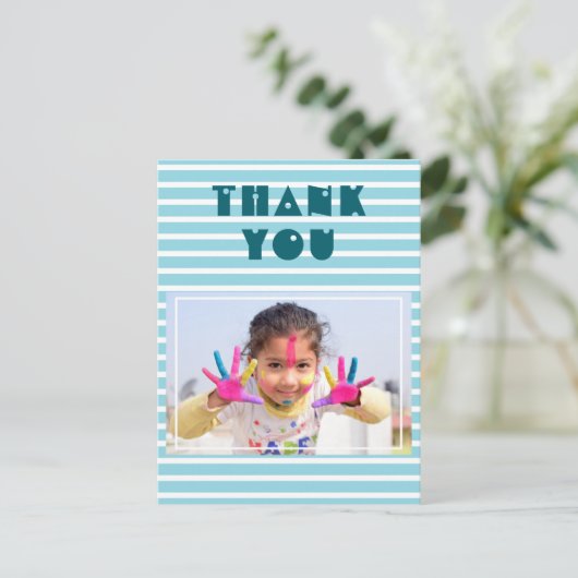 Moderne aangepaste foto verjaardag dank u briefkaart (Staand voorkant)