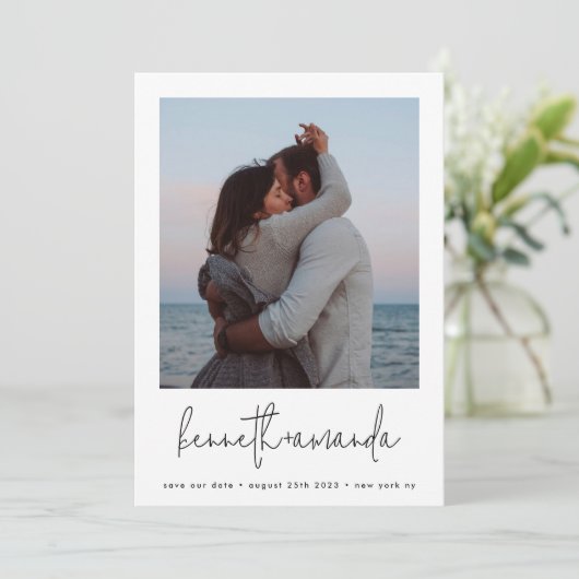 Moderne aangepaste fotonamen Eenvoudige Qr-code op Save The Date (Staand voorkant)