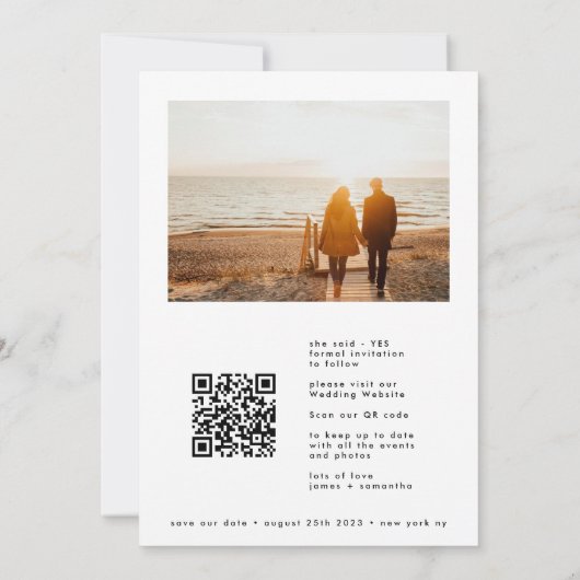 Moderne aangepaste fotonamen Eenvoudige Qr-code op Save The Date (Achterkant)
