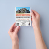 Moderne aangepaste makelaar in onroerend goed flyer (Hand)