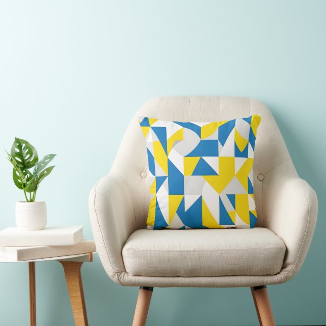 Moderne Abstract Geometrische Blauwe en Gele Mozaï Kussen (Stoel)