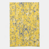 Moderne Abstracte blauwe wilde bloemen op mosterdg Theedoek (Verticaal)