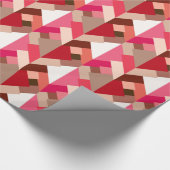 Moderne Abstracte driehoeken, koraalrood en roze Cadeaupapier (Hoek)