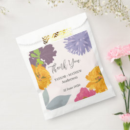 Moderne Abstracte Floral Wedding Couple Names Bedankzakje