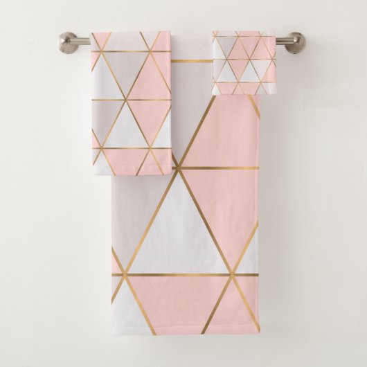 Moderne Abstracte geometrische driehoeken Peach Go Bad Handdoek (Insitu)
