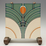 Moderne Abstracte geometrische symmetrie uit het m Tegeltje<br><div class="desc">Deze exquise middeleeuwse keramische tegel is een liefdevolle eerbetoon aan de aloude Arts and Crafts beweging. Het is vakkundig vervaardigd in onze werkplaats in Barcelona en heeft abstracte symmetrische vormen en imiteert de fascinerende allure van middeleeuwse tegels voor faux relief. De symmetrische design weerspiegelen een harmonieuze balans, de ideale uiting...</div>