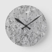 Moderne Abstracte Grijze Witte Wildbloemen Ronde Klok (Voorkant)