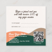 Moderne Abstracte groene Terra Cotta Yoga Aanbevelingskaartje (Achterkant)