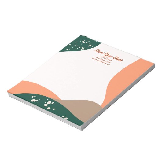 Moderne Abstracte groene Terra Cotta Yoga Studio Notitieblok (Linkerzijde)