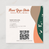 Moderne Abstracte groene Terra Cotta Yoga Studio Vierkante Visitekaartje (Achterkant)