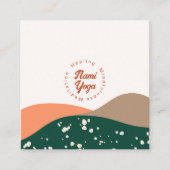 Moderne Abstracte groene Terra Cotta Yoga Studio Vierkante Visitekaartje (Voorkant)