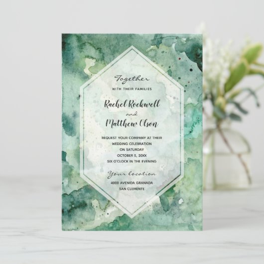 Moderne Abstracte groene Waterverf bruiloft uitnod (Staand voorkant)