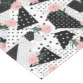 Moderne Abstracte Stippen en roze bloemen Tafelkleed (Gekanteld)