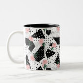 Moderne Abstracte Stippen en roze bloemen Tweekleurige Koffiemok (Links)