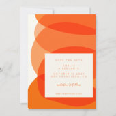 Moderne Abstracte vormen in Oranje chic Wedding Save The Date (Voorkant)