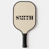 Moderne Achternaam Beige Minimalistisch Pickleball Paddle (Voorkant)