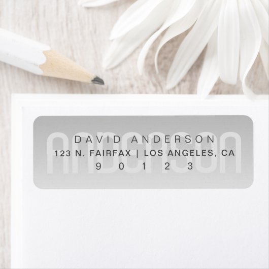 Moderne achternaam met subtiel grijs verloop etiket (Insitu)