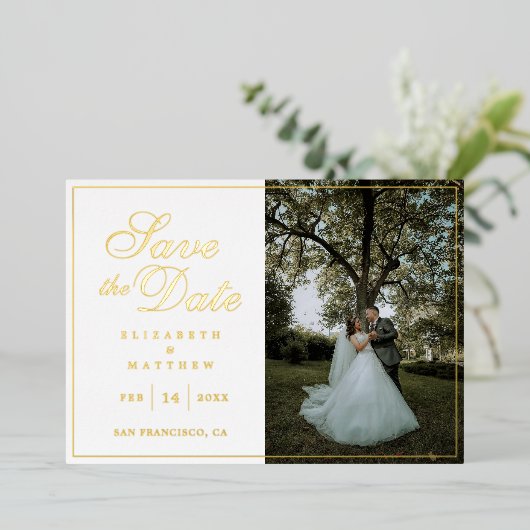 Moderne Afbeelding bruiloft bewaart de datum Folie Uitnodiging (Staand Voorkant)