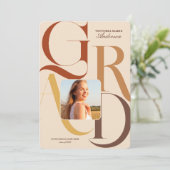 Moderne Afstudeerder Typografie Foto Afstuderen Aankondiging (Staand voorkant)