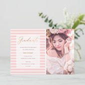 Moderne Afstuderen foto Blush roze stripes Aankondiging (Staand voorkant)