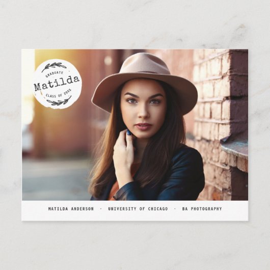 Moderne afstuderen fotoaankondiging + feestuitnodi uitnodiging briefkaart (Voorkant)
