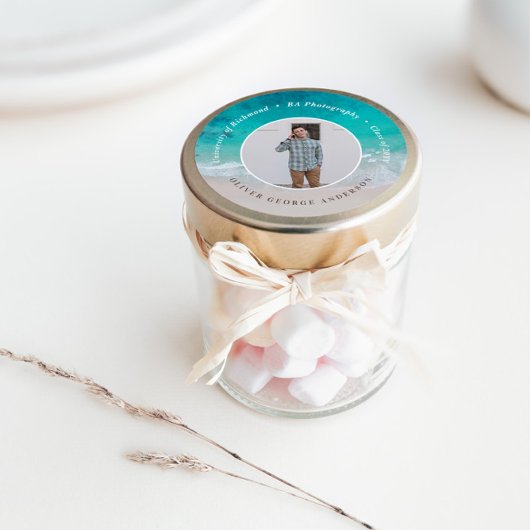 Moderne afstuderen oceaan strand moderne fotoreis ronde sticker