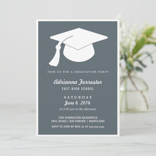 Moderne Afstuderen Pet Blue Graduation Party Kaart (Staand voorkant)