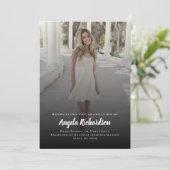 Moderne Afstuderen Script Typografie Foto Aankondiging (Staand voorkant)