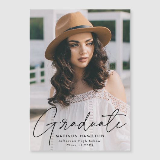 Moderne Afstuderen zwarte-scriptfoto Magnetische Uitnodiging (Voorkant)