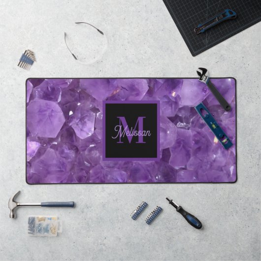 Moderne Amethyst Geboortesteen Monogram Naam Bureaumat (Werkstation)