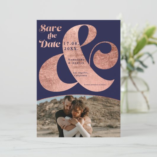 Moderne ampersand roos goud 2 foto's redden de dat save the date (Staand voorkant)