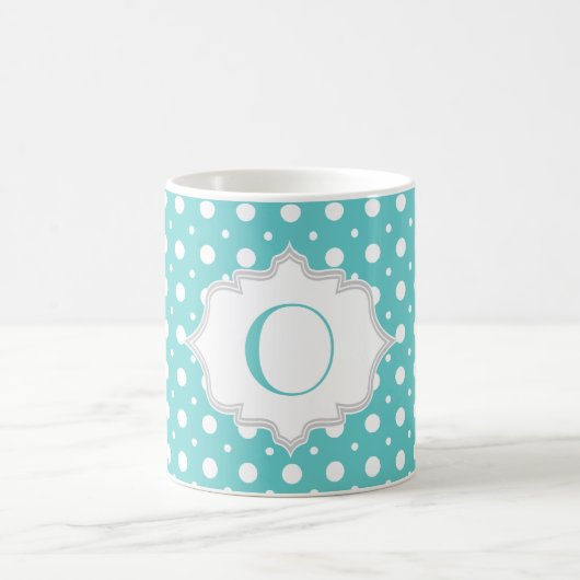 Moderne aqua, witte polka dot patroon monogram koffiemok (Center)