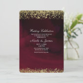 Moderne Aquarel Stemmig Maroon & Gouden Bruiloft Kaart (Staand voorkant)